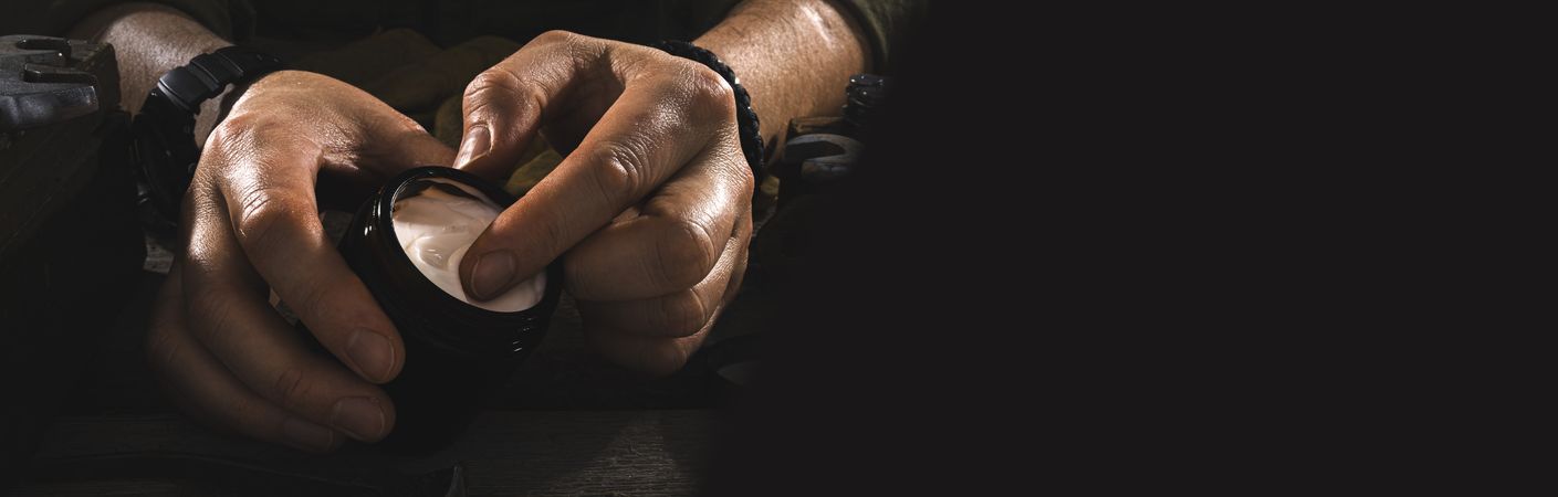 Men’s Hand Cream Application