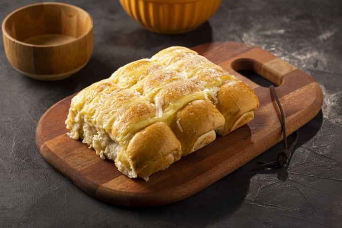 Sweet bread with cream and coconut.