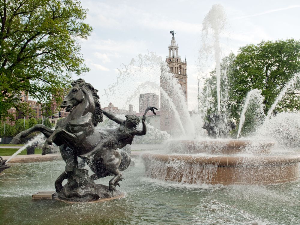 Kansas City Water Fountain near the Plaza Shopping Mall, Kansas City, Missouri