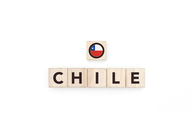 Wooden blocks bearing the name and flag of Chile.