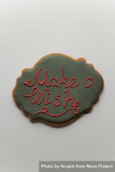 Make a Wish written on gingerbread cookie 5RXaOb