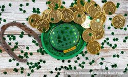 Traditional good luck items for St Patricks day 0y1JG0