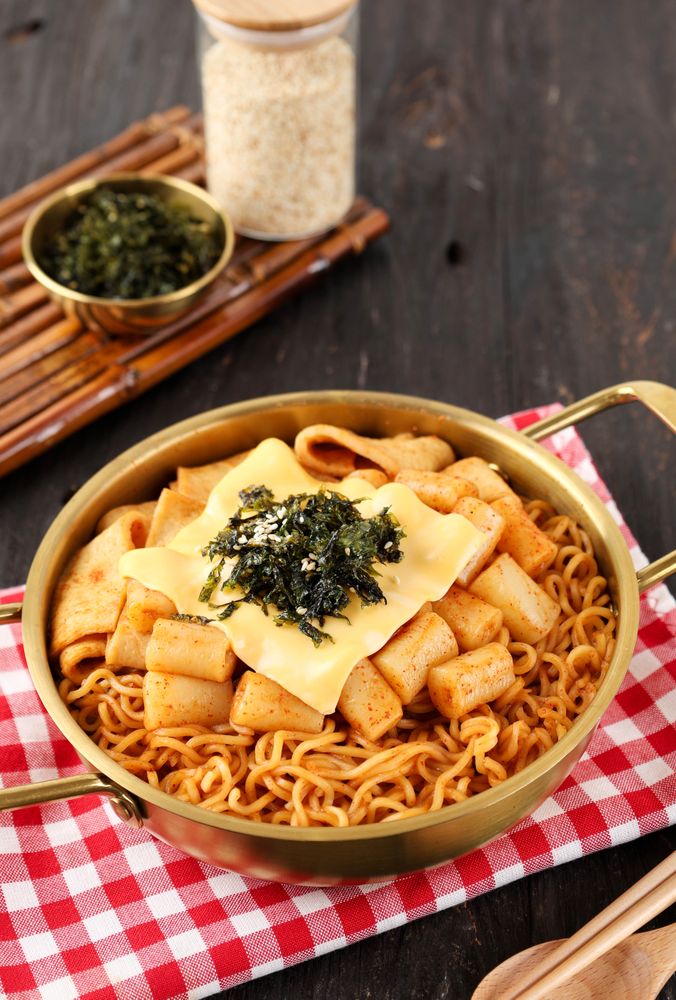 Rabokki, Ramyeon Topokki Korean Street Food with Melted Cheese Topping