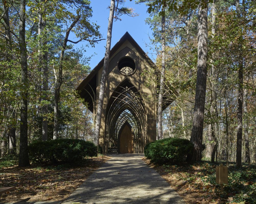 Mildred B. Cooper Memorial Chapel, Bella Vista, AR
