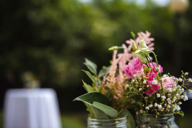 Composition of flowers in cans