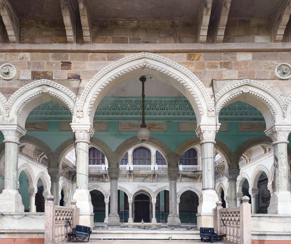 jaipur palace exterior arch corridor