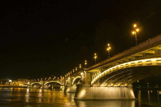 Budapest by night, Margit Hid Bridge