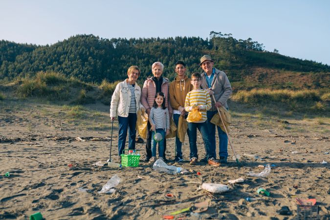 Volunteers ready to clean the beach