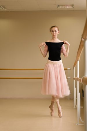 Ballet dancer standing on pointe