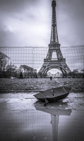 Eiffel tower monochrome on rainy day