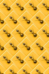 Rows of gold bauble snowman, with square outline