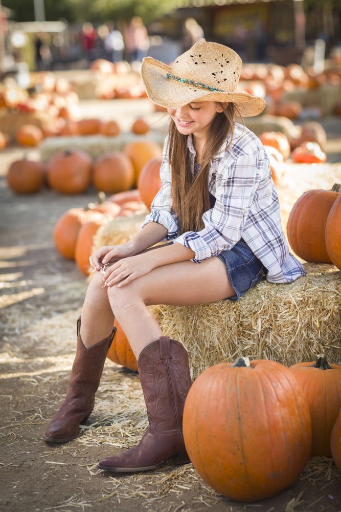 Teen Girl Portrait at the Pumpkin Patch