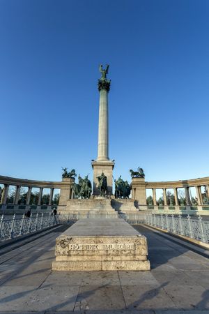 Square honoring Hungarian national leaders