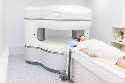 open magnetic resonance machine