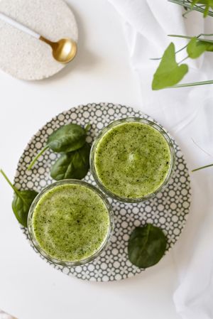 Healthy green smoothie detox