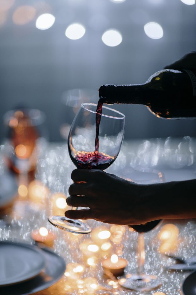 Side view of wine pour