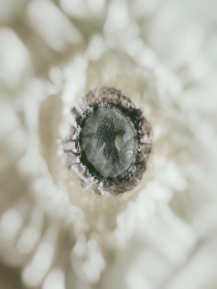 little angel rococo frills