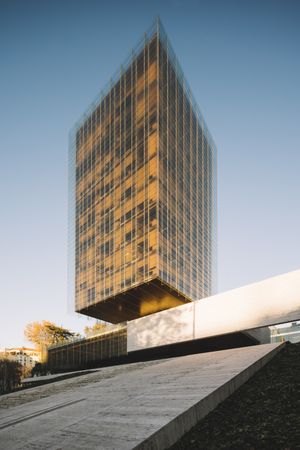 Multi storey building glass on the ground floor
