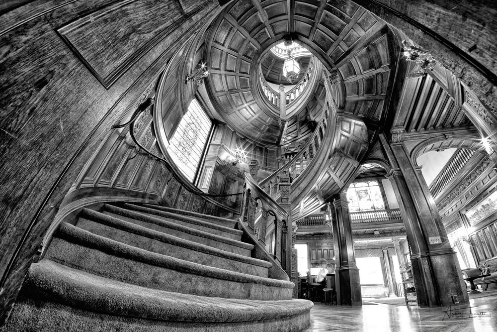 The interior of Engineers Club of Baltimore