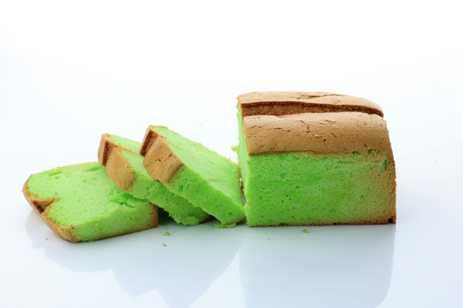 Bolu Pandan Panggang or Pandan Sponge Cake or Green Chiffon Cake