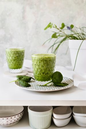 Healthy green smoothie detox