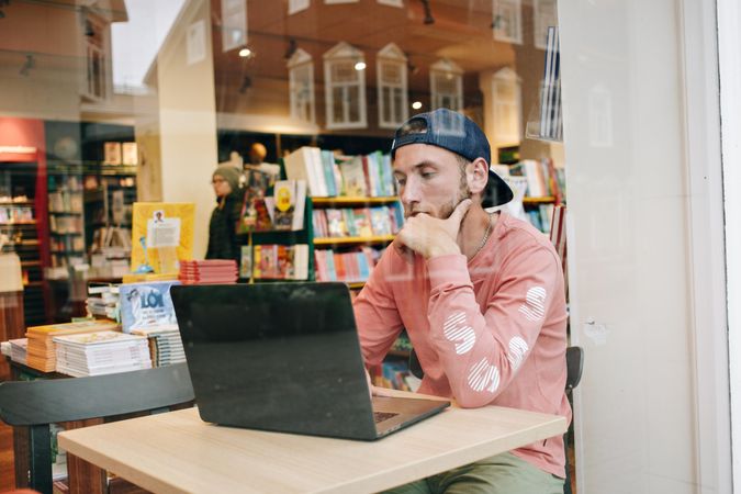 Man working in a cafe