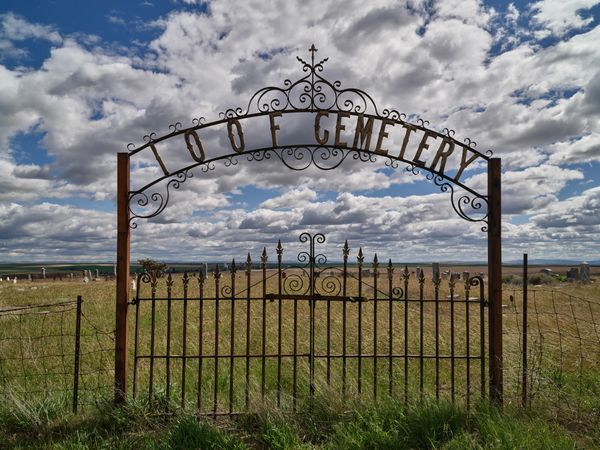 Gate to an old country cemetery near Grass Valley, Oregon