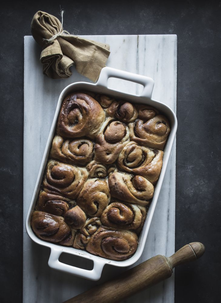 Baking dish with cinnamon rolls