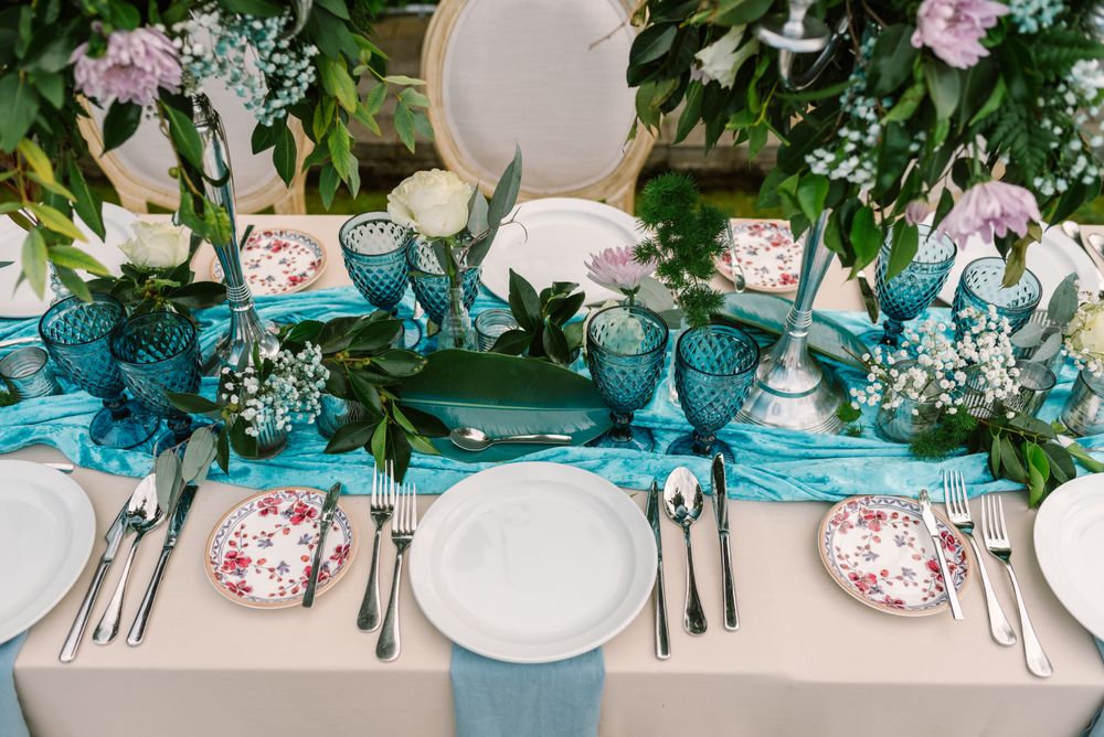 Wedding banquet table decoration