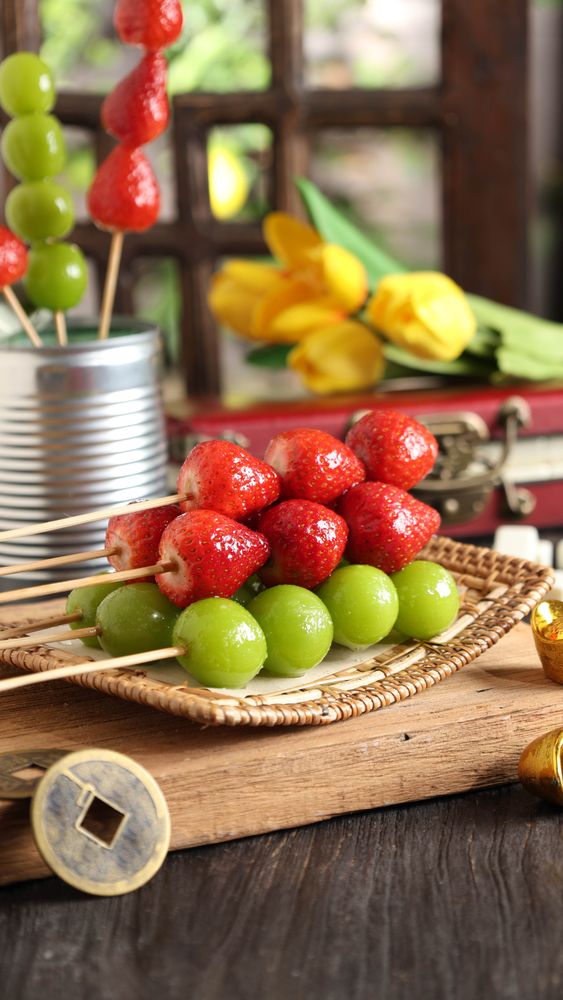 Tanghulu, Chinese Street Food Sugar Coated Fresh Fruit Skewer