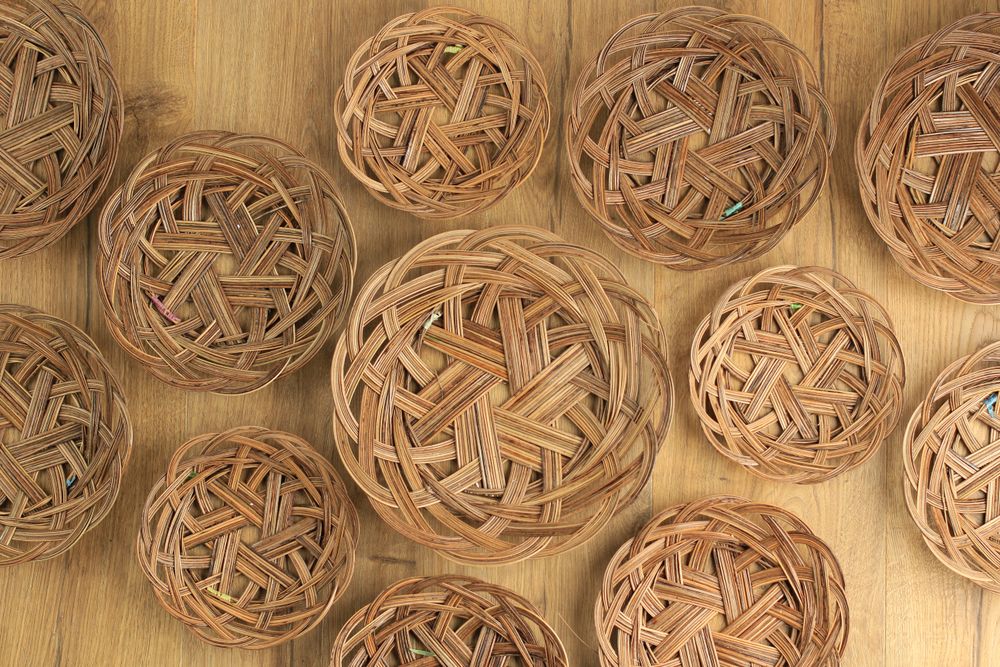 Piring Lidi, Natural Woven Plate made from Palm Leaf Bone, Top View Various Size