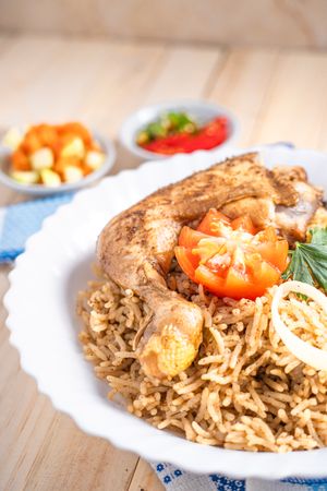 Kebuli rice with fried chicken