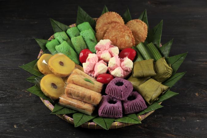 Presentation of colorful Indonesian desserts