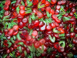 Gummy cherries