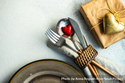 St. Valentine day cutlery with small heart and present 48BBBK