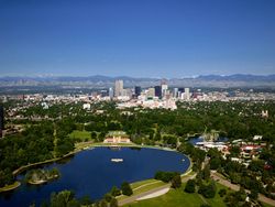 Aerial view of downtown Denver, Colorado o5oAxb