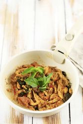 Indonesian shredded chicken dish