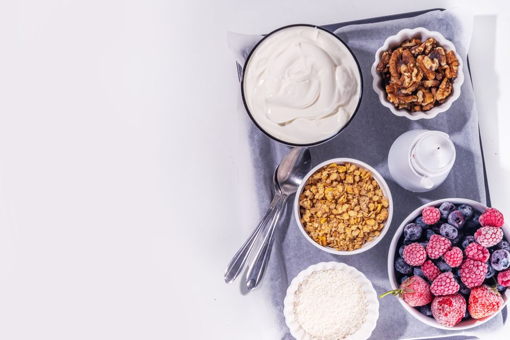 Making Frozen Yogurt Bark background