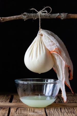 Process of traditional labneh preparation