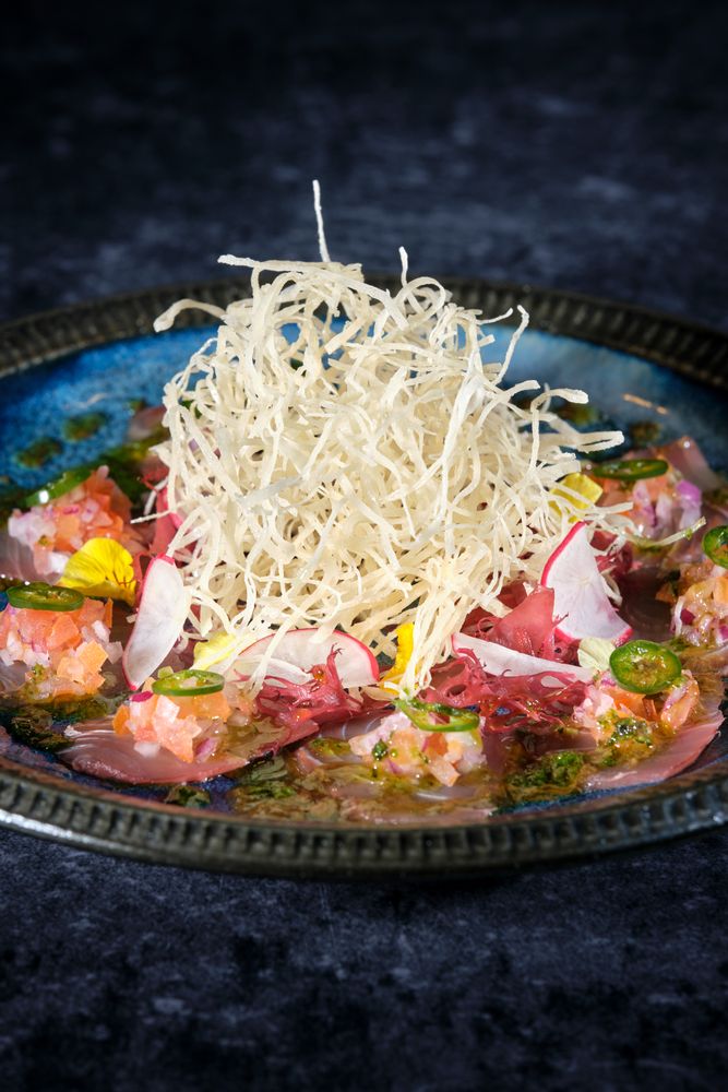 Albacore tuna with daikon radish