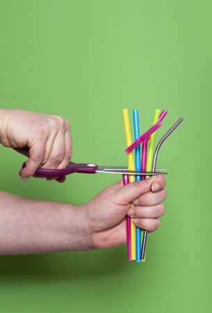Cutting plastic straws