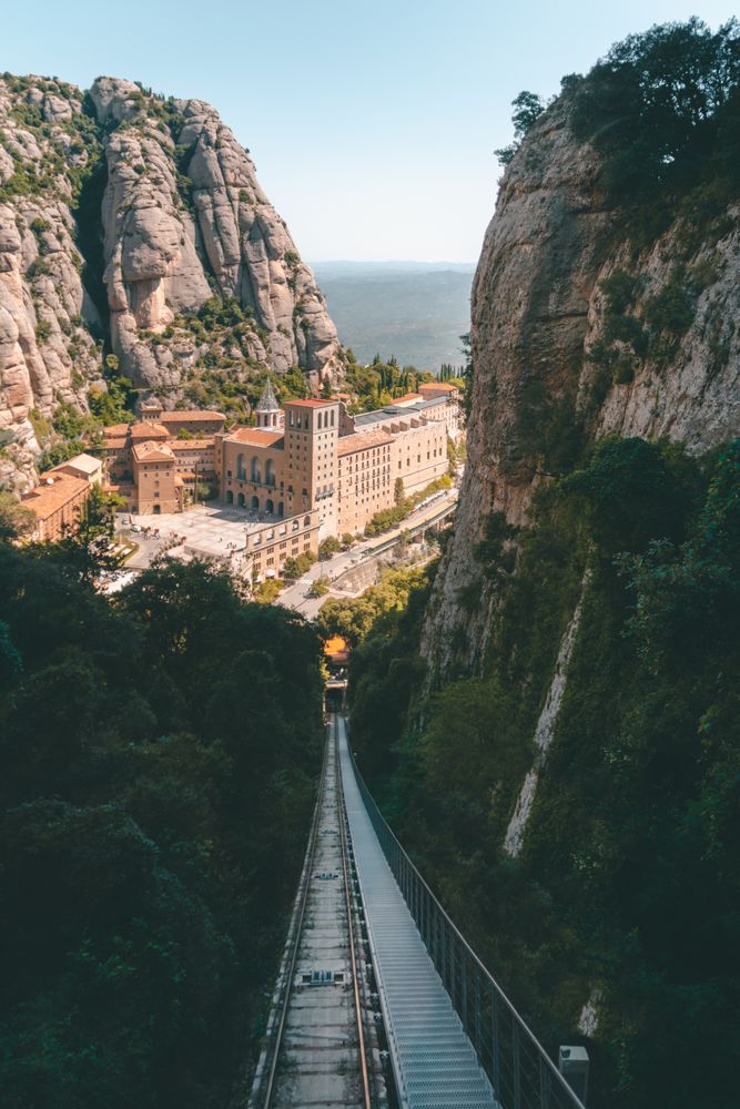 Picturesque view of bridge and mountain city