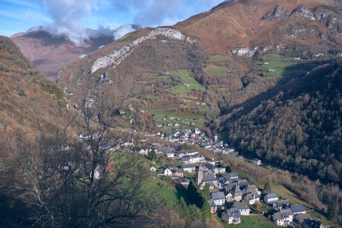Small settlement in valley in autumn