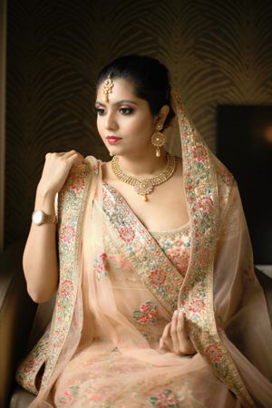 Indian bride in pink sari