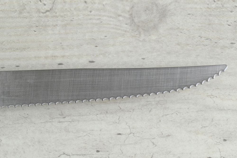 Wavy Serrated Kitchen Knife