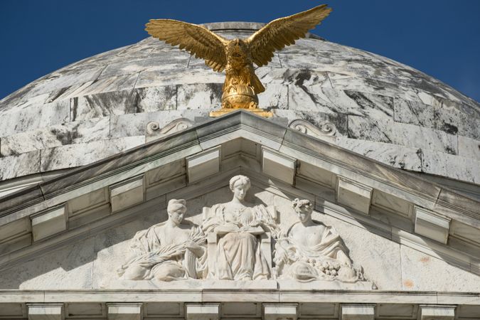 Eagle atop the pediment of the 1906 Illinois State Memorial, Vicksburg, Mississippi