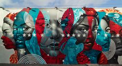 Colorful street art wall mural in Wynwood, Miami v5qOqb