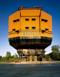 'Big Brutus' strip-mining shovel in southeast Kansas v4mkN0