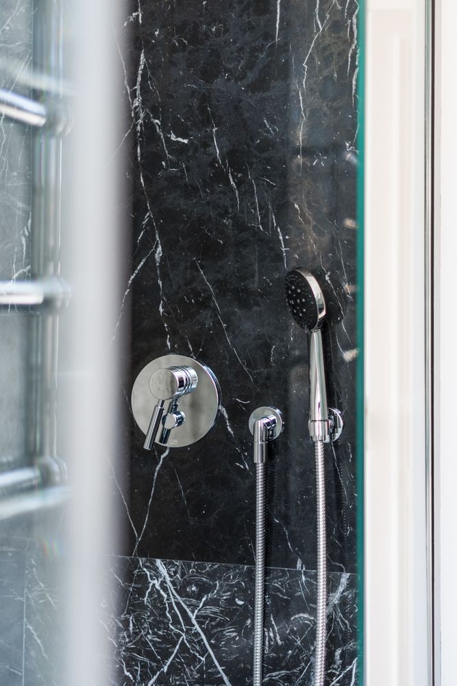 Modern steel shower system