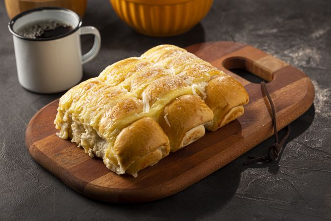 Sweet bread with cream and coconut.